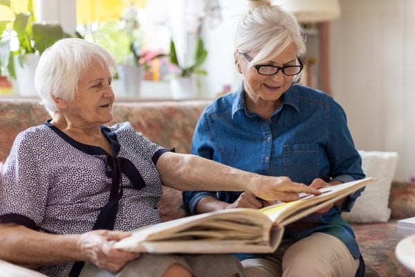 5 Signs Your Loved One Needs Memory Care in Visalia, CA
